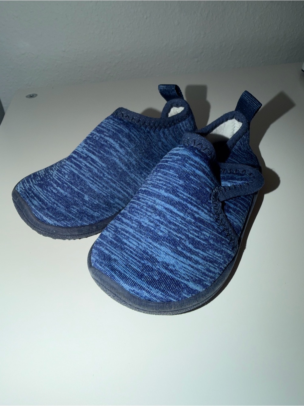 Old Navy Navy and Light Blue Kids Water Shoes